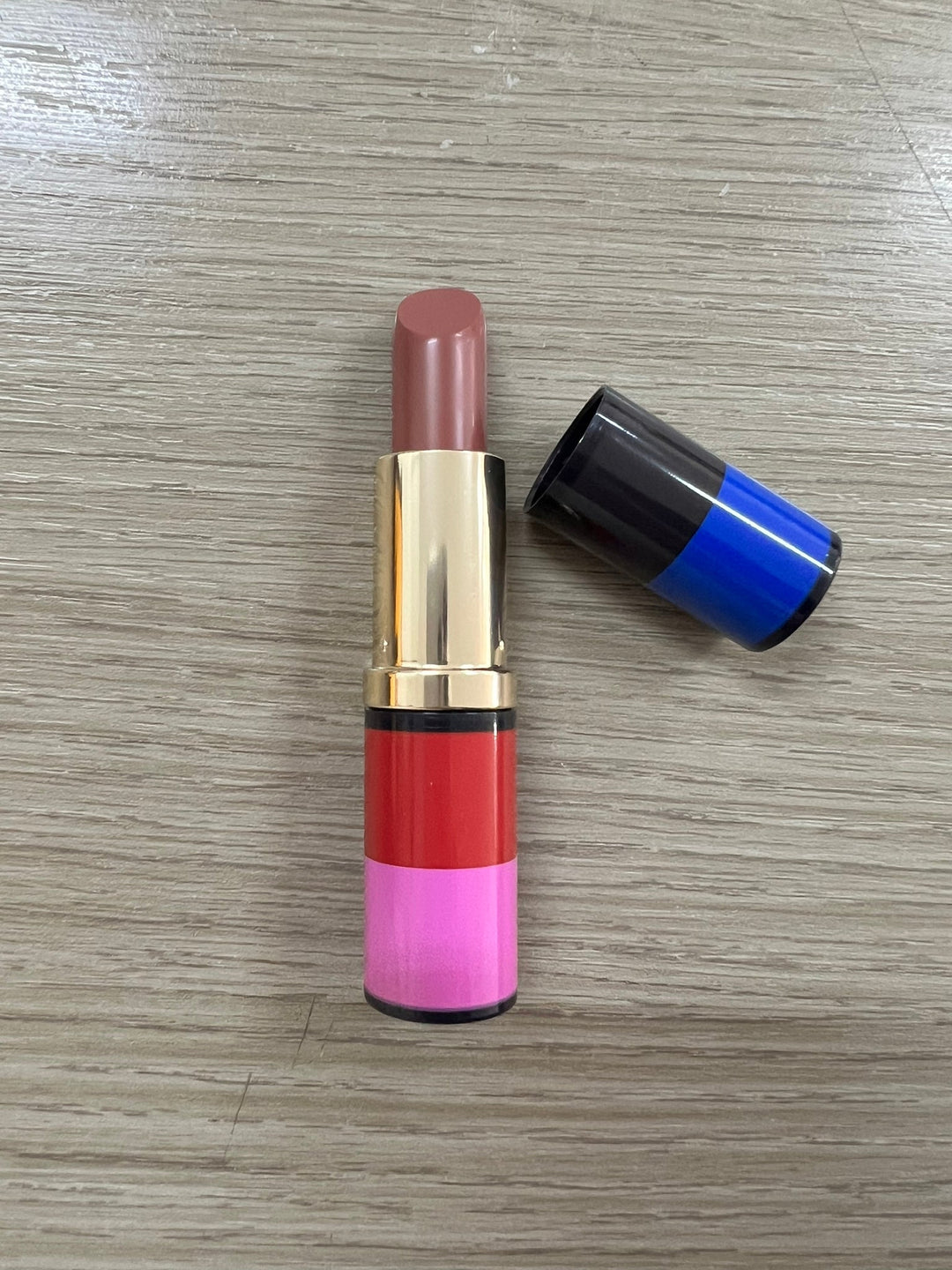 ROSSETTO ESTEE LAUDER PURE COLOR ENVYSCULPTING LIPSTICK - Profumo Web