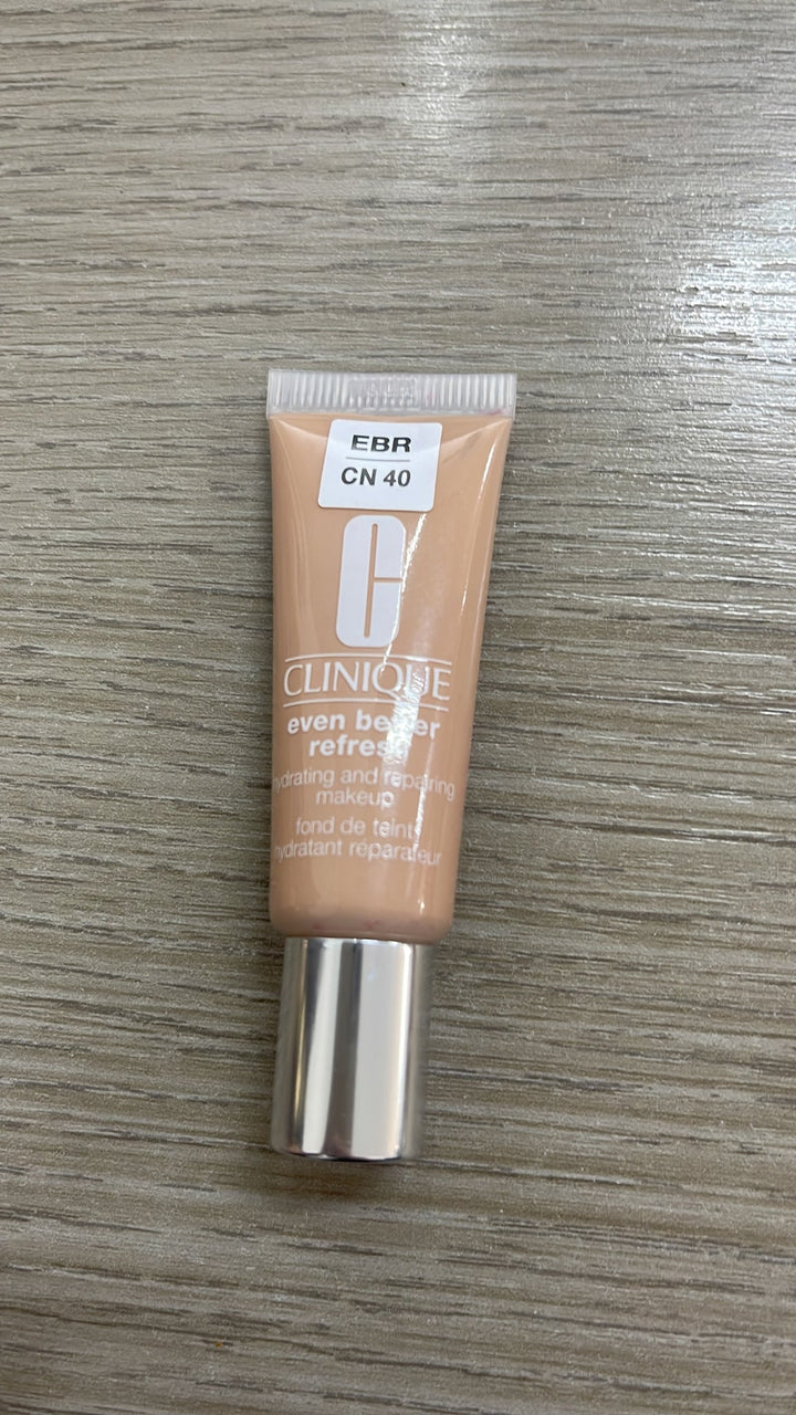 MINI SIZE Even Better Refresh™ Hydrating and Repairing Makeup TESTER - Profumo Web